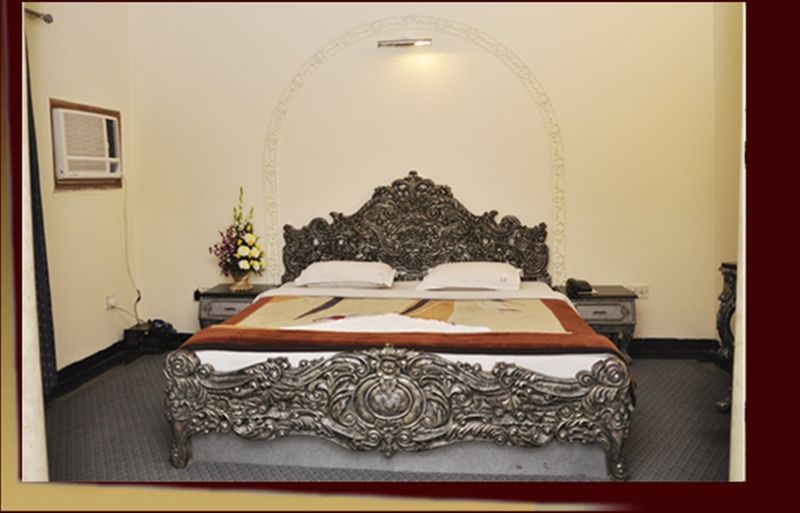 Hotel Ivory Palace Дели Экстерьер фото