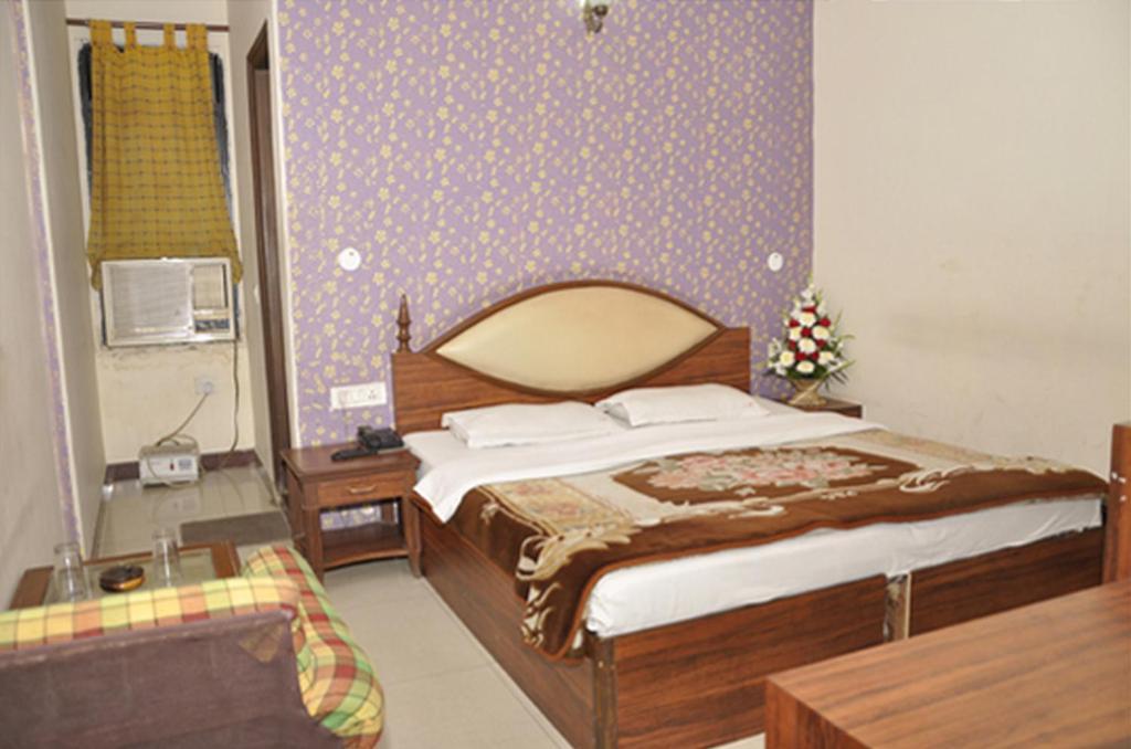 Hotel Ivory Palace Дели Экстерьер фото