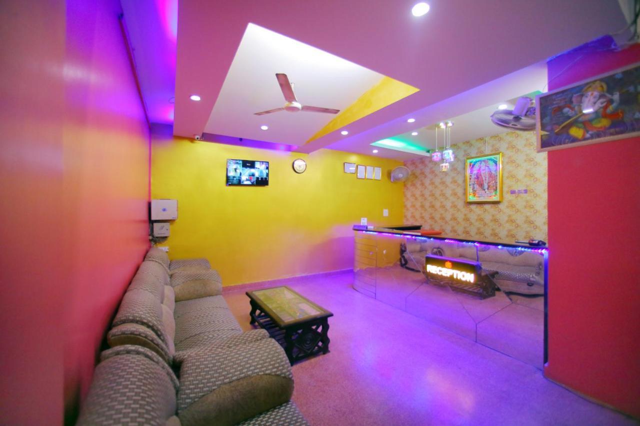 Hotel Ivory Palace Дели Экстерьер фото